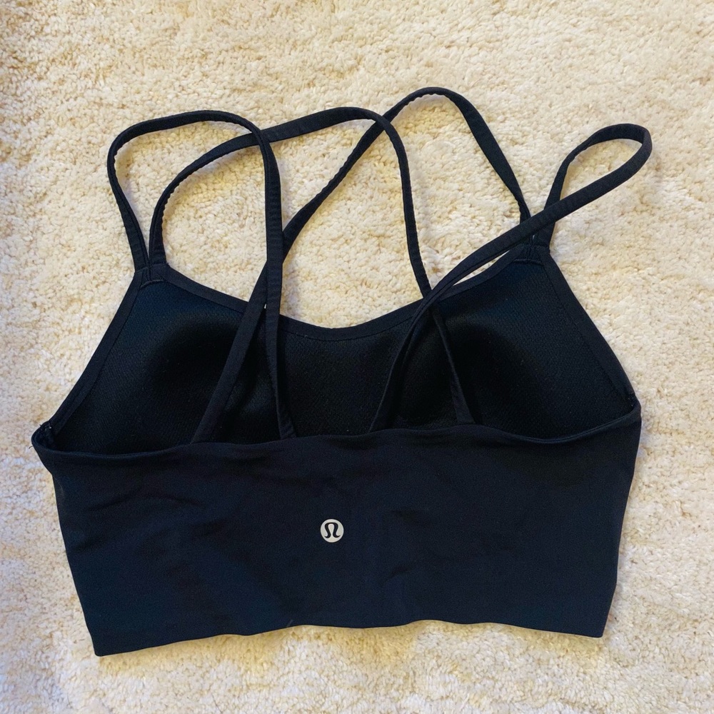 Lululemon like a cloud bra. Great condition.